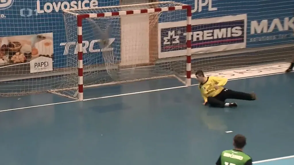 Lovosice úspěšně zahájily sérii s Karvinou