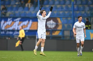 Daniel Rus se těší z gólu