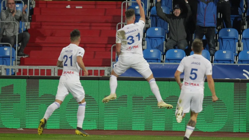 Ondřej Šašinka oslavuje gól v prodloužení
