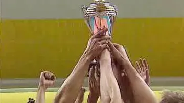 Liberečtí volejbalisté s pohárem