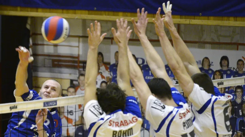 AERO Odolena Voda - ČZU Praha