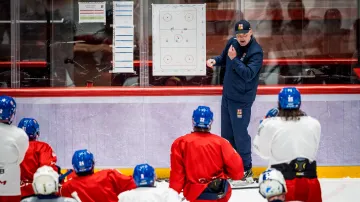 Z parkoviště netrefím do kabiny, vtipkoval Rulík v nové jihlavské aréně
