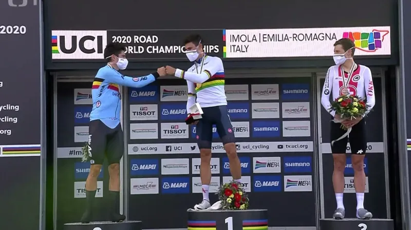 Ital Ganna pláchl všem a je mistrem světa v časovce