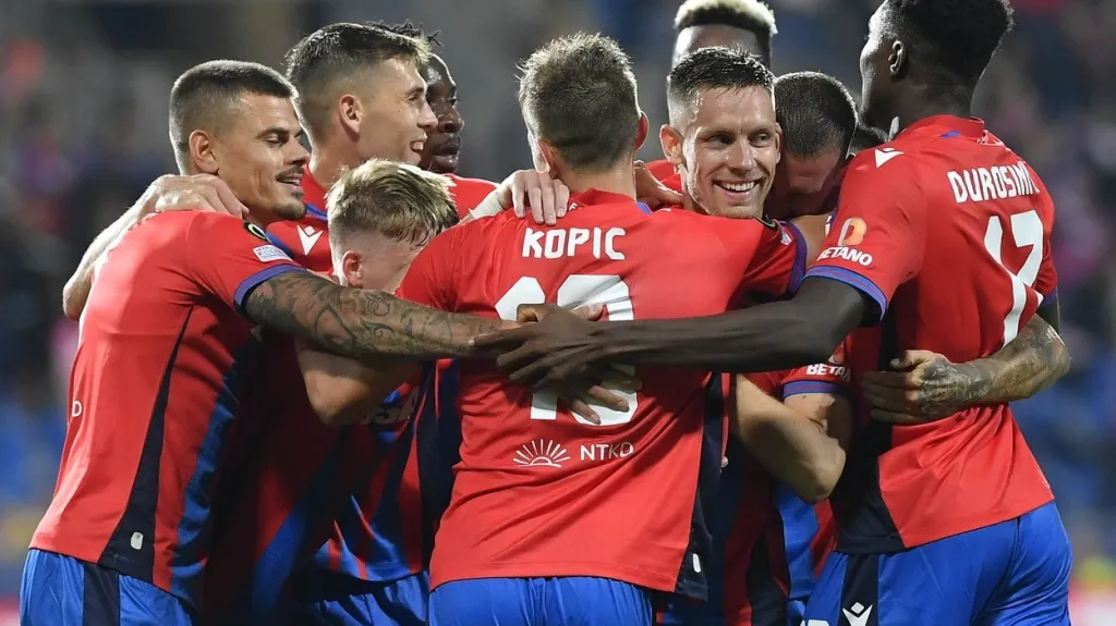 Emoce fotbalistů Plzně po vstřelené brance