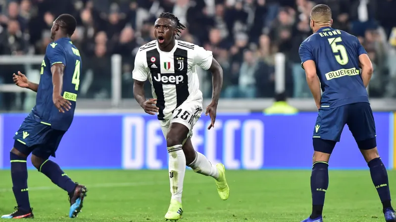 Moise Kean se raduje z branky proti Udine