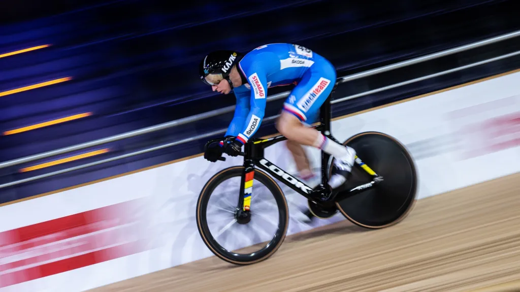 Tomáš Bábek při keirinu na MS