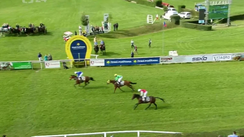 IV. kvalifikaci na Velkou pardubickou vyhrál Power Zar