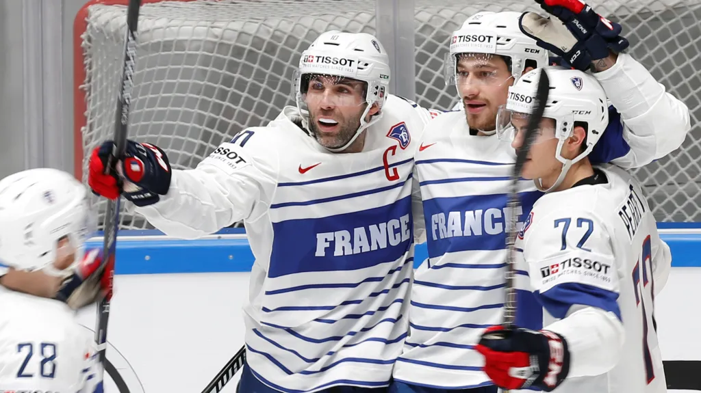 Slavící hokejisté Francie