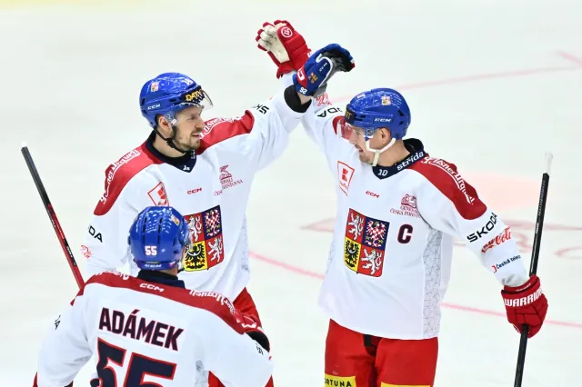 Červenka oslavil narozeniny gólem a zařídil výhru nad Finy