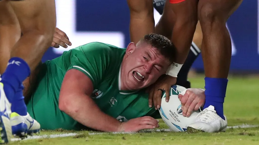 Ir Tadhg Furlong pokládá pětku