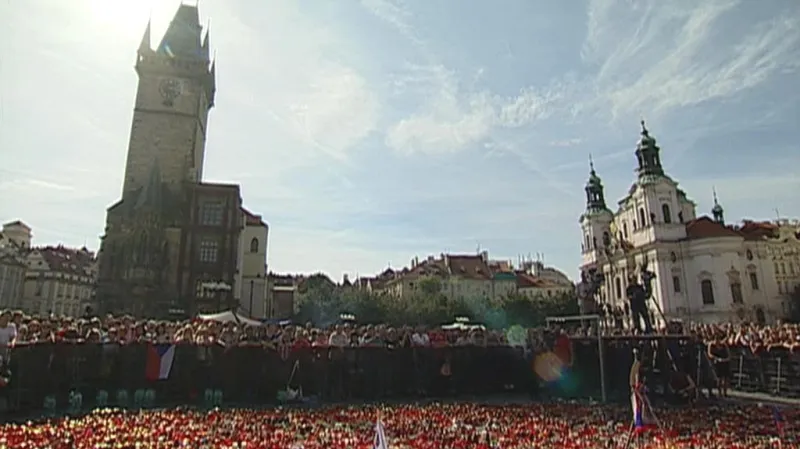 Pietní akt na Staroměstském náměstí v Praze