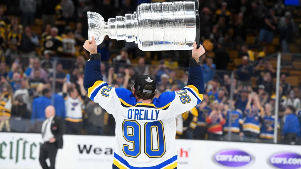 Ryan O'Reilly se Stanley Cupem