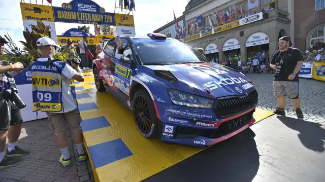 Před startem Barum rallye