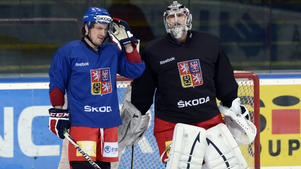 Petr Koukal a Ondřej Pavelec na tréninku reprezentace