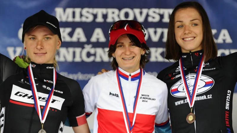 Pódium po časovce žen na MČR