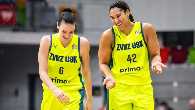 Basketbalistky USK Praha deklasovaly Flammes Carolo 98:55