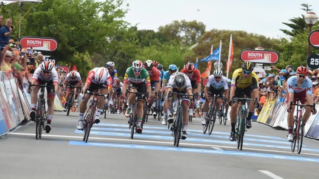 Finiš páté etapy Tour Down Under