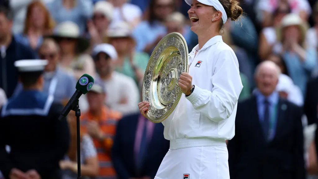 Barbora Krejčíková po vítězství ve Wimbledonu