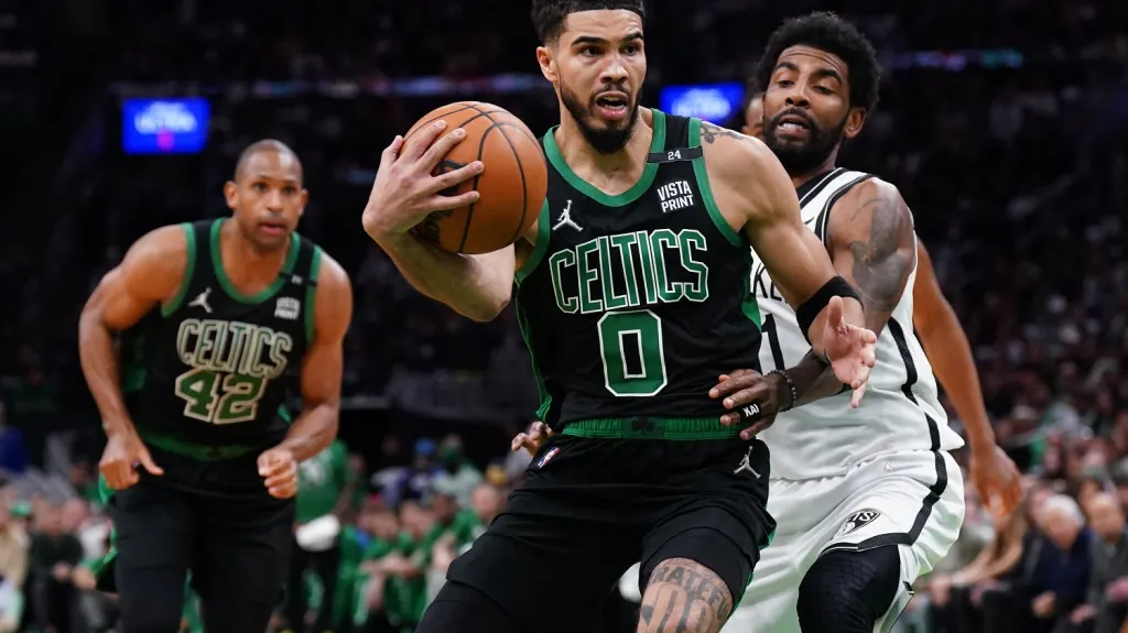 Jayson Tatum v utkání s Brooklynem