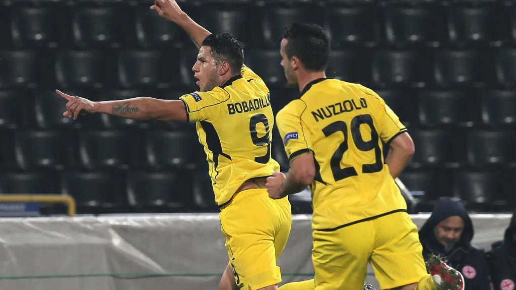 Slavící fotbalisté Young Boys Bern 
