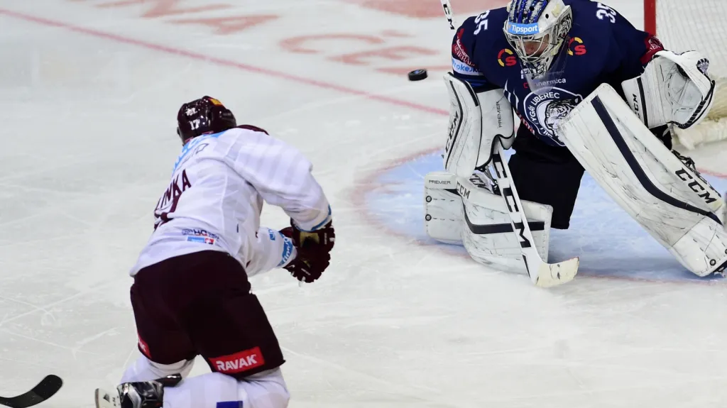 Roman Will v utkání se Spartou