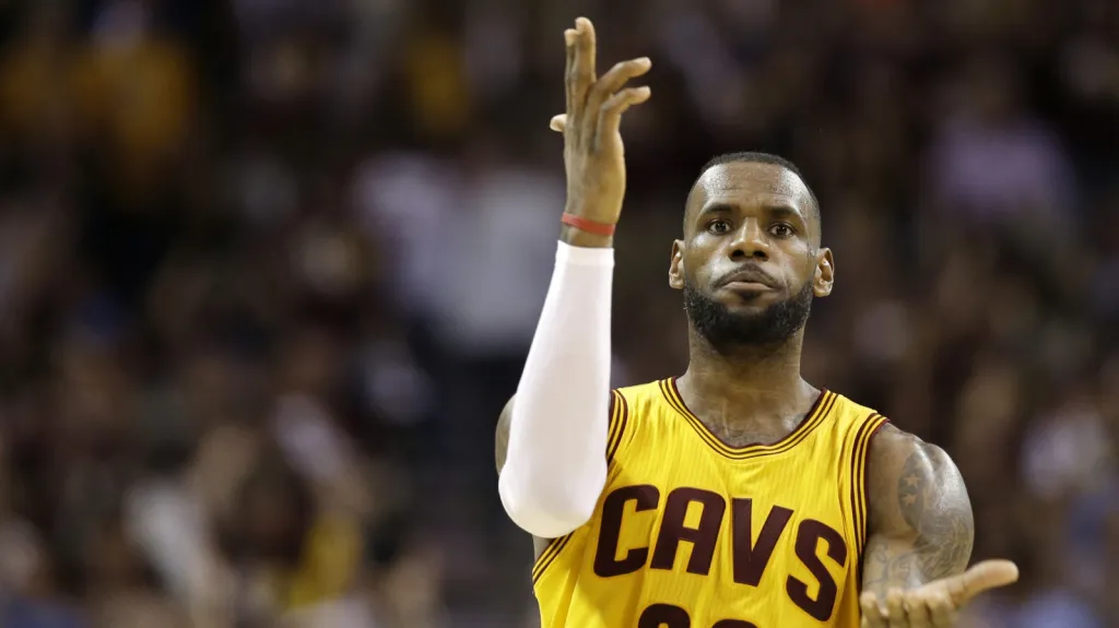 James se přiblížil titulu s Clevelandem