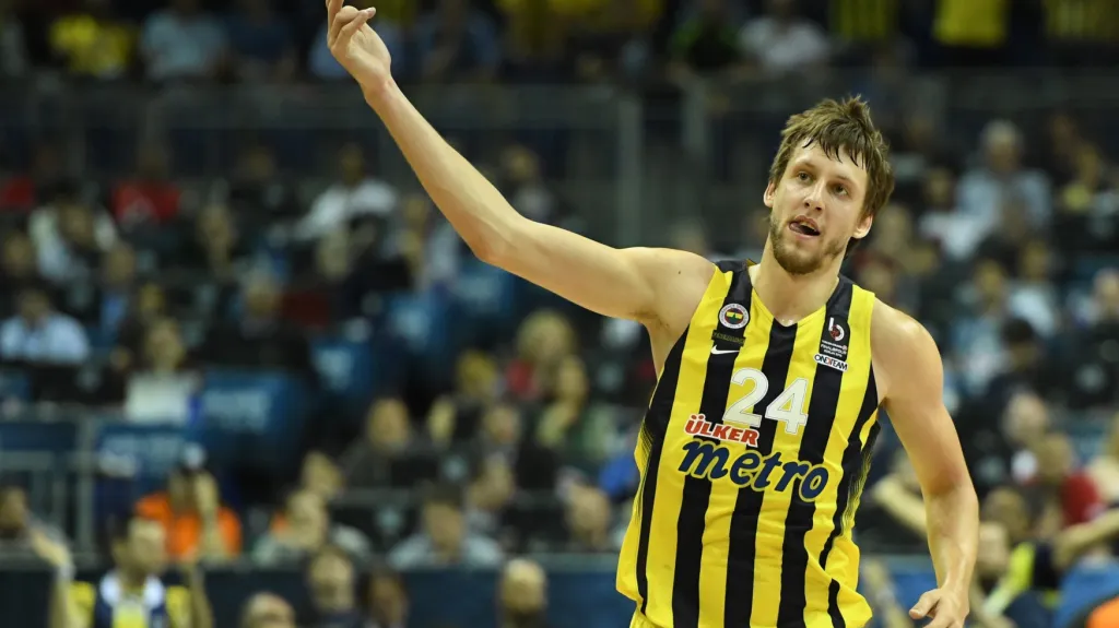 Slavící Jan Veselý z Fenerbahce