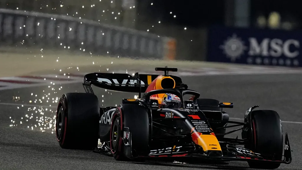 Max Verstappen při kvalifikaci na VC Bahrajnu