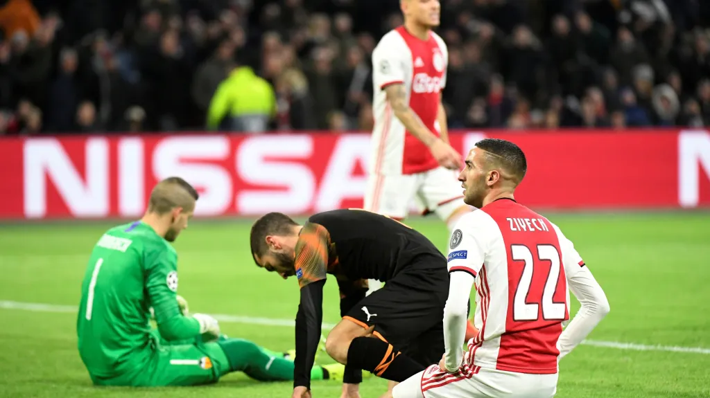 Zklamání Hakima Zijecha z Ajaxu v utkání s Valencií