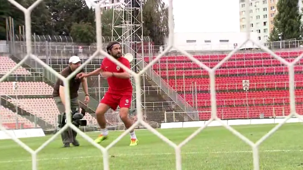 Upoutávka na SF extra: Osamocený voják Pavel Zavadil