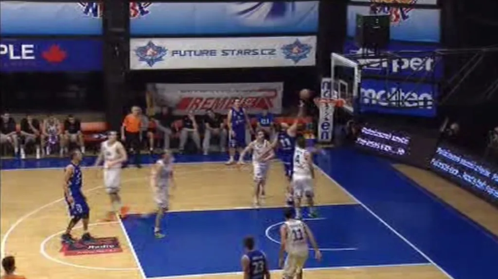 Sestřih basketbalového utkání USK Praha - Ostrava