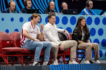 Jaromír Jágr (uprostřed) na EuroBasketu