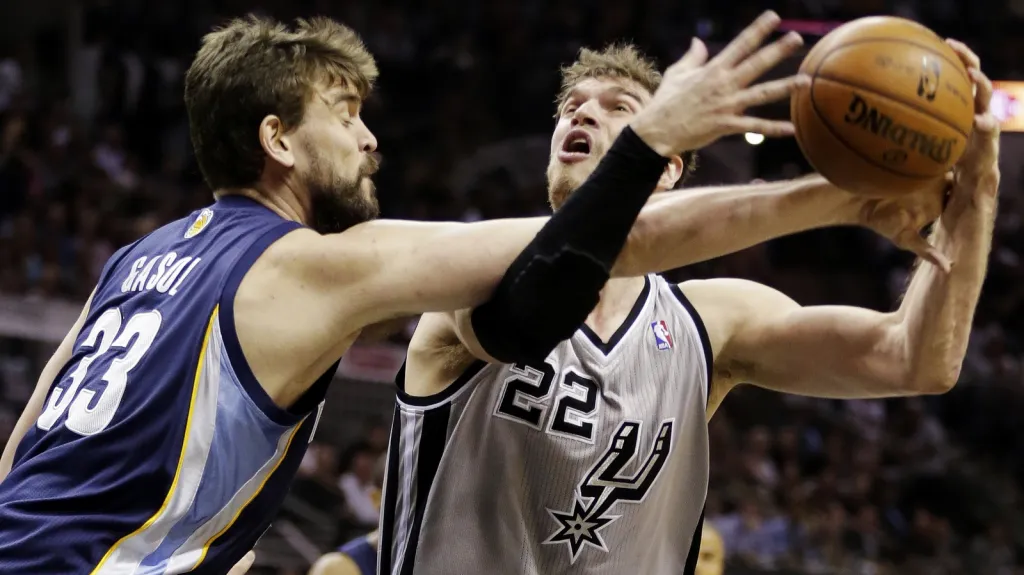 Utkání San Antonio - Memphis