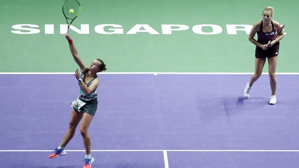 Barbora Krejčíková (vlevo) a Kateřina Siniaková