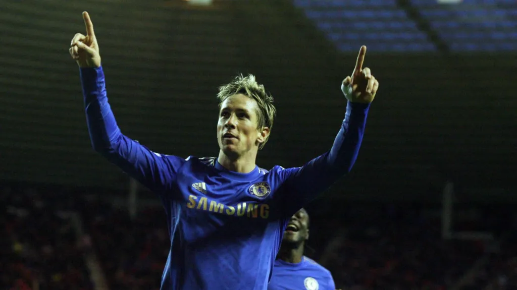 Fernando Torres slaví trefu za Chelsea