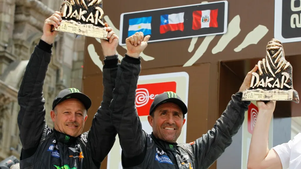 Vítězná posádka Peterhansel - Cottret