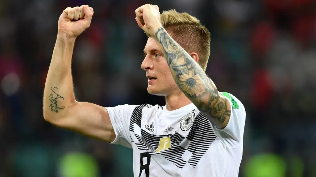 Toni Kroos slaví gól