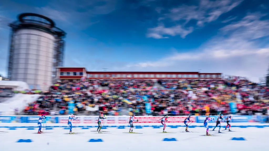 Závod štafet smíšených dvojic na mistrovství světa v Östersundu
