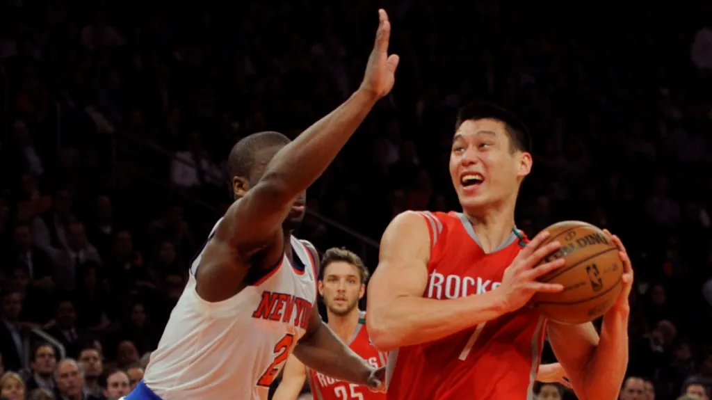 Jeremy Lin v dresu Houstonu