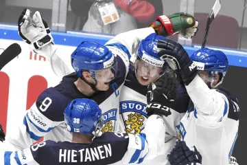 Finové se radují z výhry nad Dány