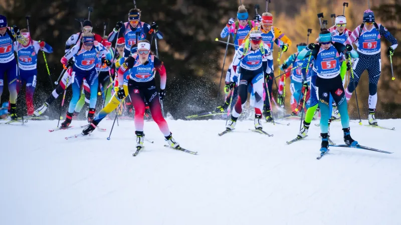 Štafeta biatlonistek