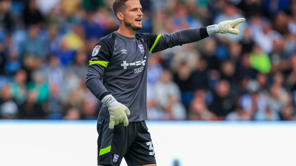 Brankář Václav Hladký v dresu Ipswiche