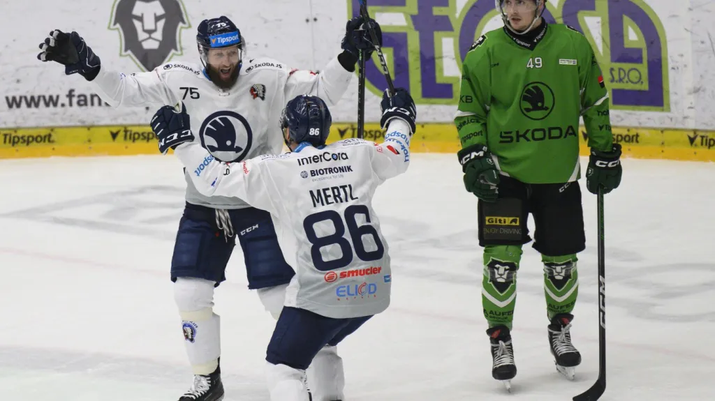 Piskáček s Mertlem se radují z gólu