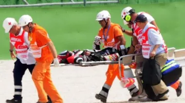 Šoja Tomizawa v péči lékařů