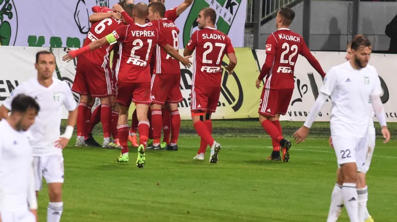 Radost fotbalistů Olomouce v utkání s Karvinou