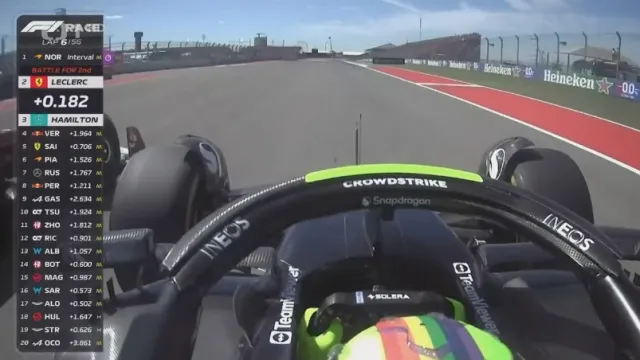 Verstappen slaví 50. triumf