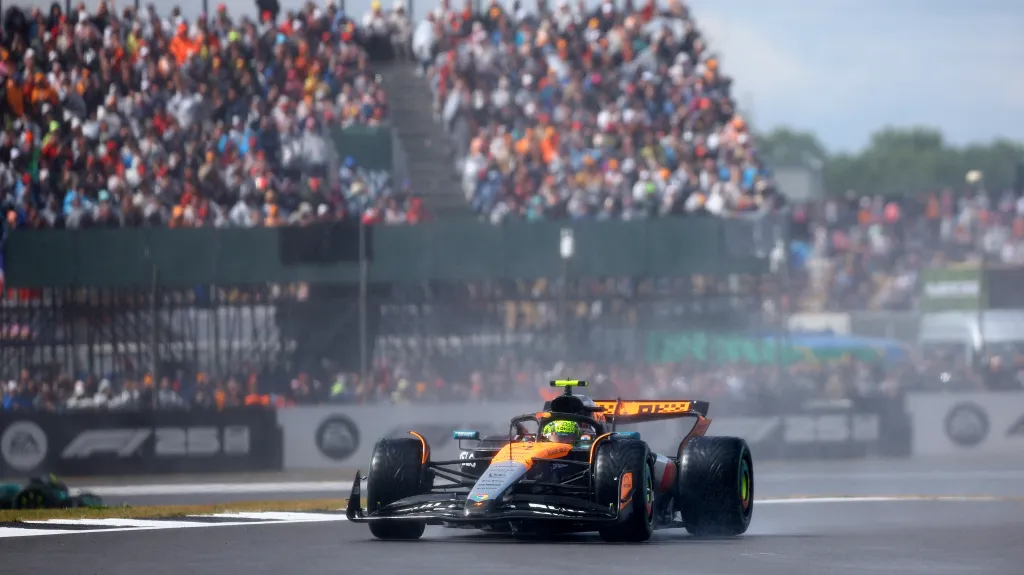 Lando Norris vyhrává GP Velké Británie