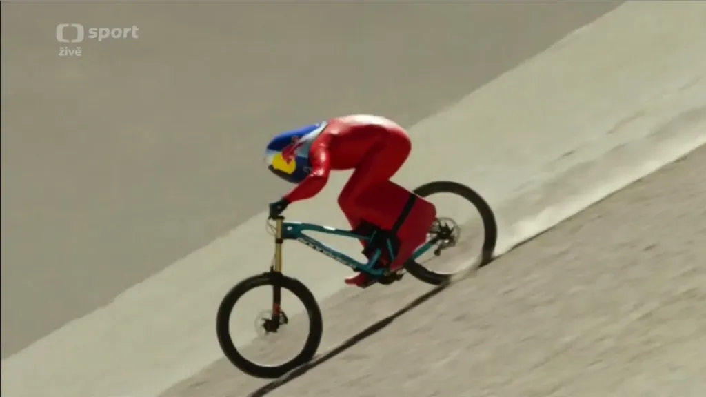 Šílený Max Rakušan Stöckl překonal rekord v rychlosti na horském kole