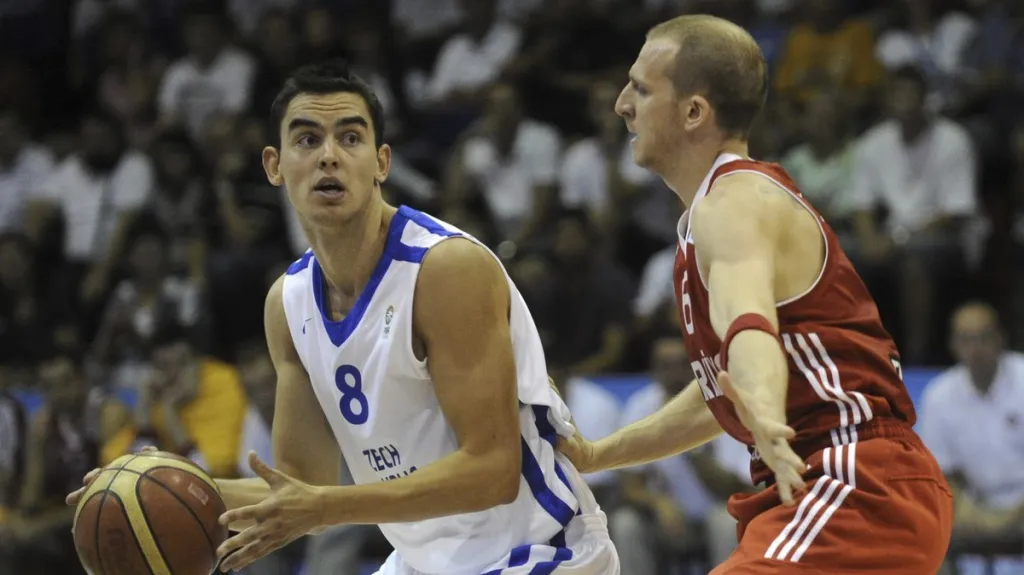 Tomáš Satoranský v zápase s Tureckem