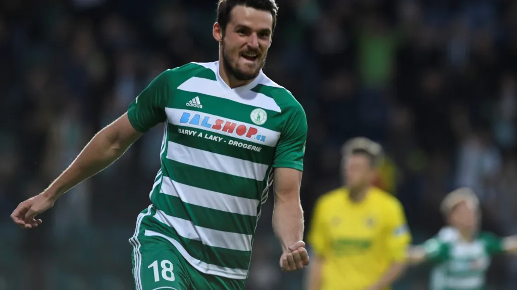 Milan Havel z Bohemians 1905 slaví jeden z gólů proti Zlínu